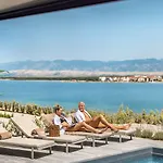פארק נופש Aminess Style Avalona Glamping & Homes
