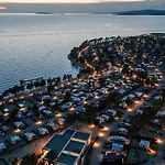 Aminess Style Avalona Glamping & Homes פארק נופש