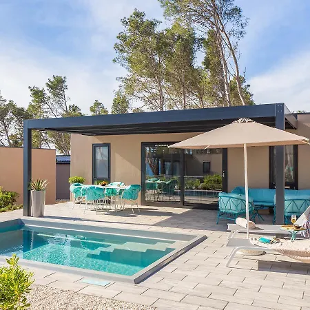 Πάρκο διακοπών Aminess Style Avalona Glamping & Homes Povljana