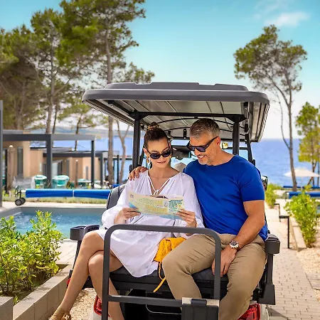 Aminess Style Glamping & Homes Avalona Üdülőpark Povljana