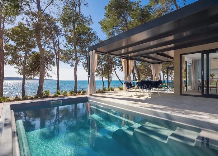 Parque de vacaciones Aminess Style Avalona Glamping & Homes 5*