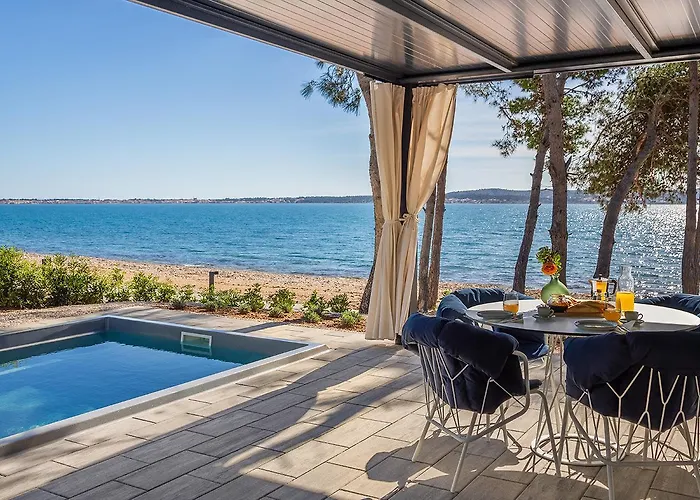 منتزه العطل Aminess Style Avalona Glamping & Homes