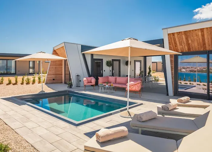 منتزه العطل Aminess Style Avalona Glamping & Homes