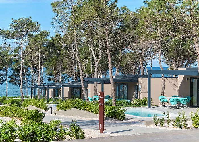 Aminess Style Avalona Glamping & Homes Prázdninový areál 5*