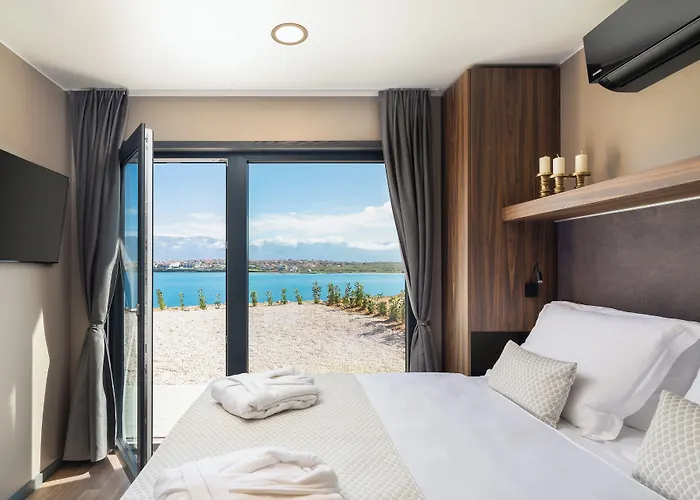 Aminess Style Avalona Glamping & Homes بوفليانا