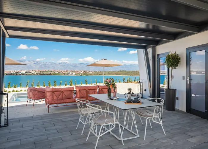 Aminess Style Avalona Glamping & Homes 5* بوفليانا